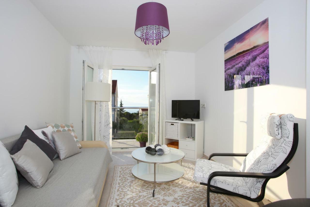 Apartments Melin Malinska Esterno foto