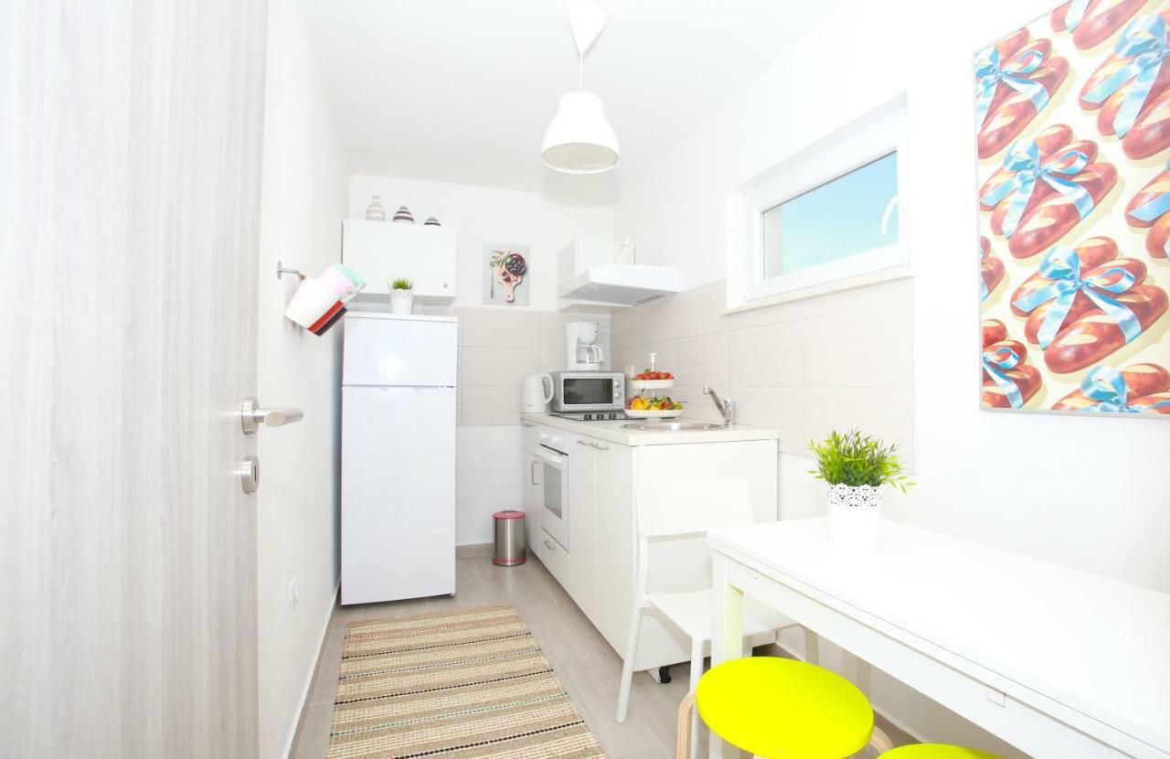 Apartments Melin Malinska Esterno foto