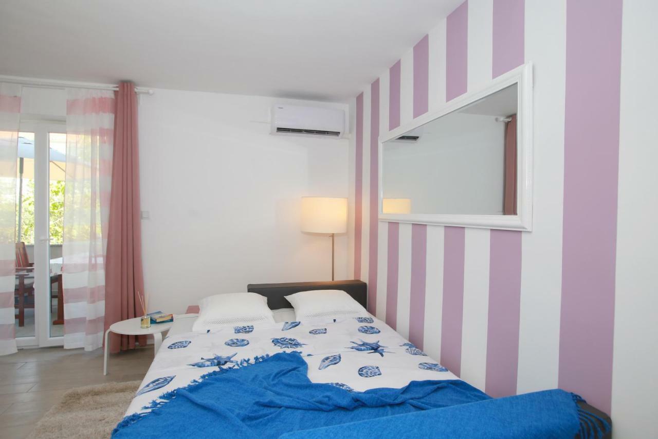 Apartments Melin Malinska Esterno foto