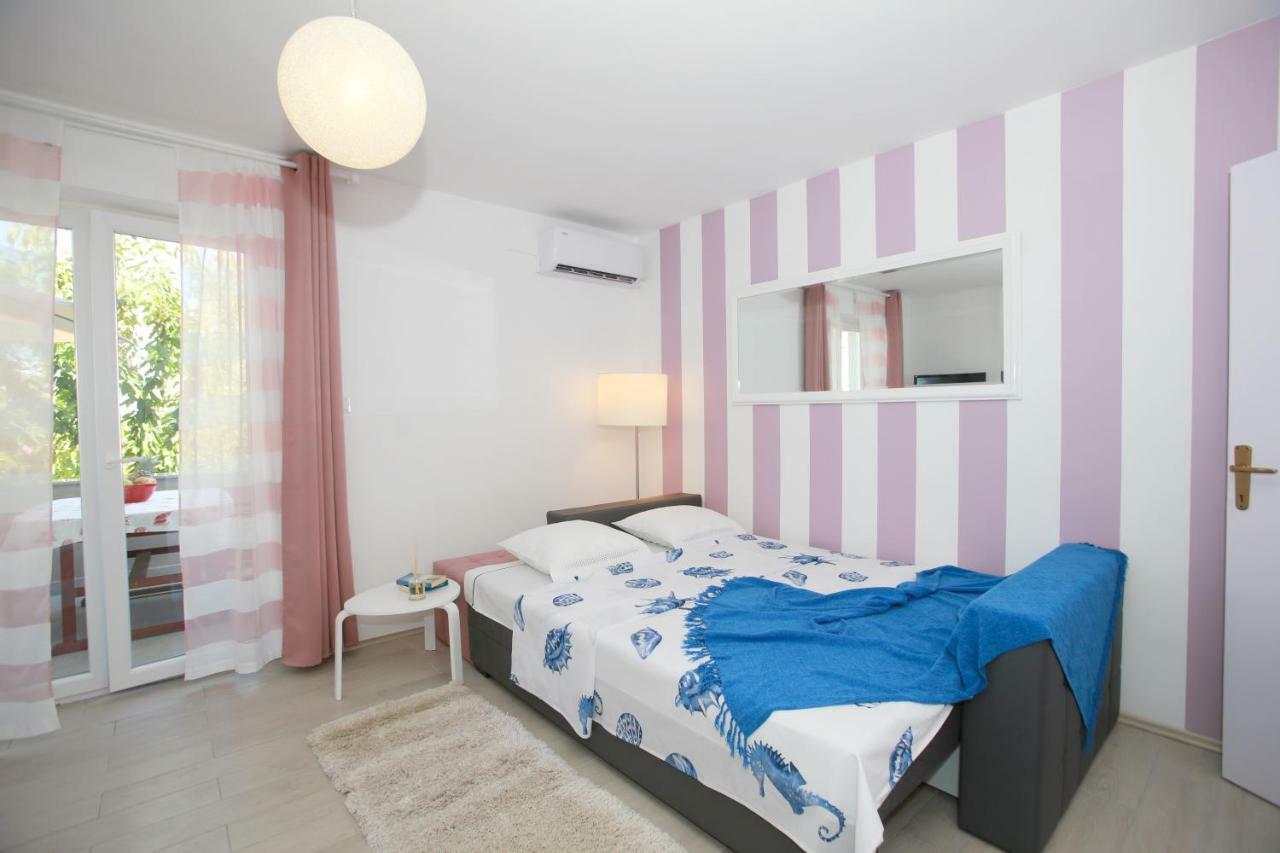 Apartments Melin Malinska Esterno foto